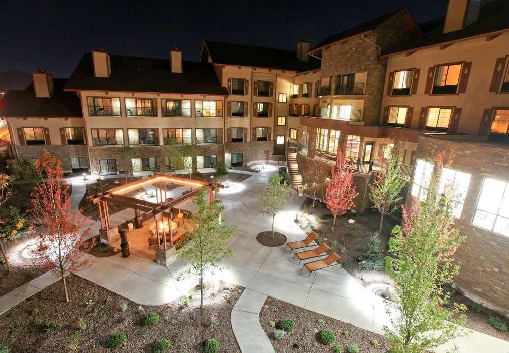 Courtyard Flagstaff Hotel Exterior photo