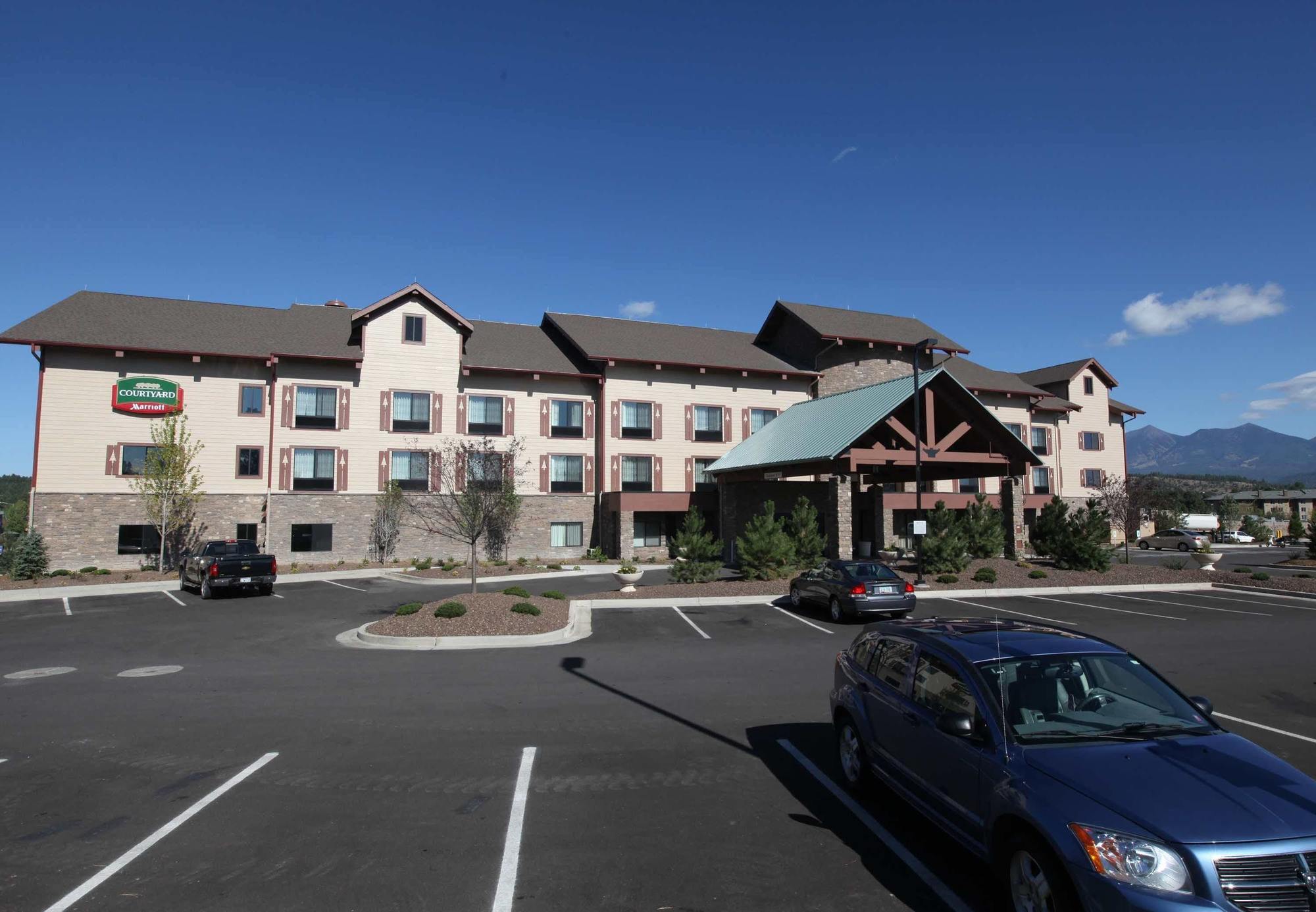 Courtyard Flagstaff Hotel Exterior photo