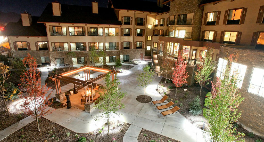 Courtyard Flagstaff Hotel Exterior photo