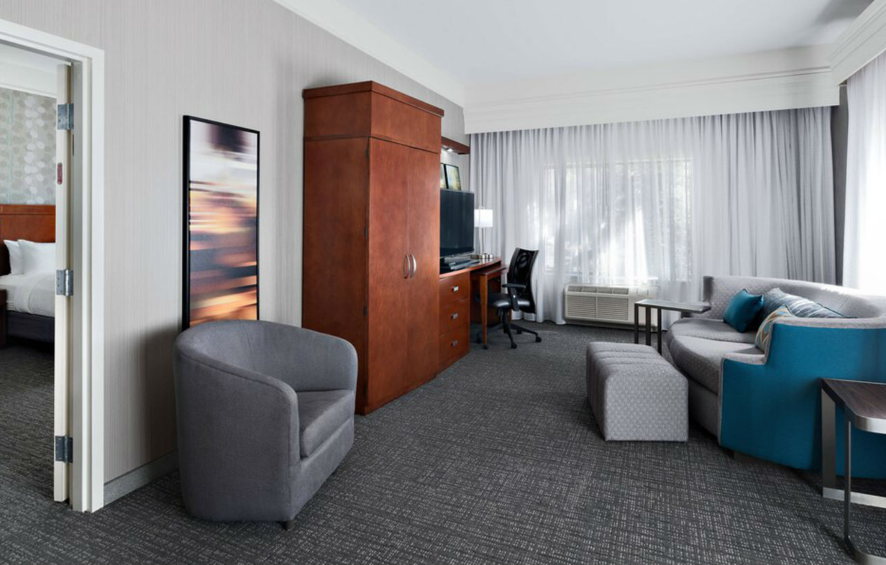 Courtyard Flagstaff Hotel Exterior photo